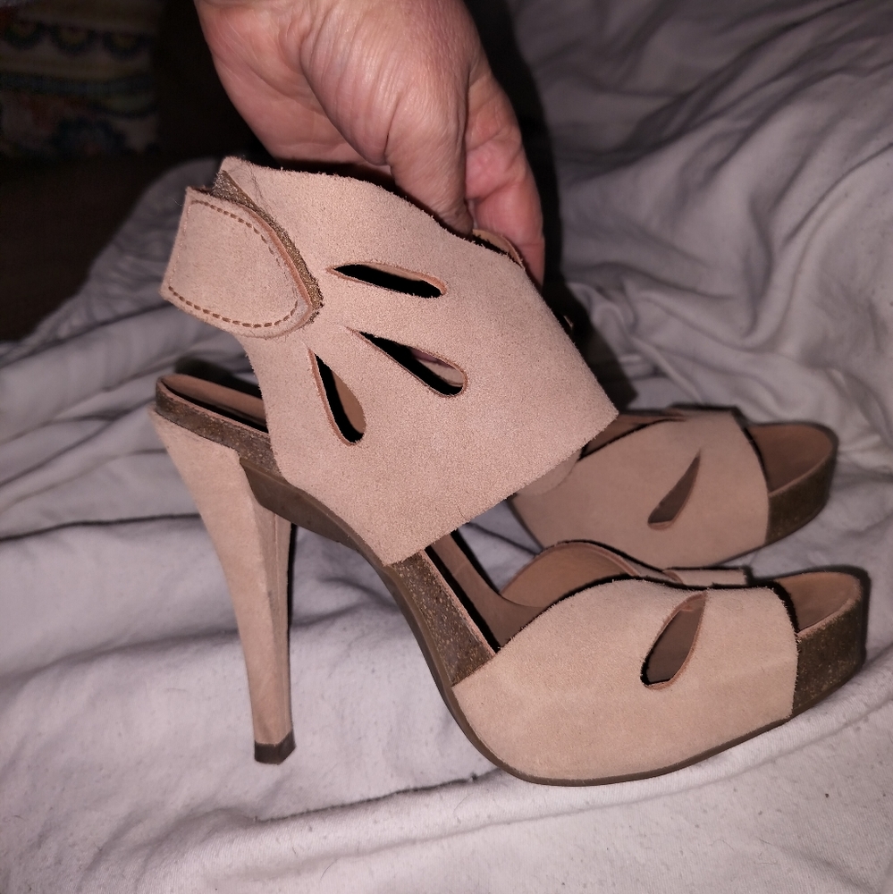 Pedro Garcia heels sz 37.5